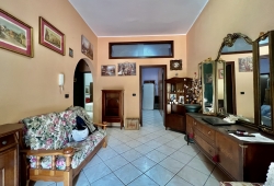 Vendita Casa/Rustico/Casale 6 vani 150 mq zona Sebastiano Catania/Via Galermo/San Nullo/Fasano