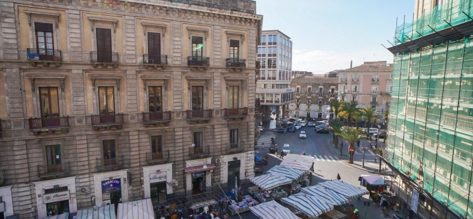 Piazza Stesicoro 3,5 vani + terrazzino ristrutturato