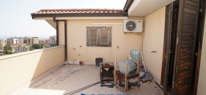Canalicchio residence recente costruzione 4 vani + garage